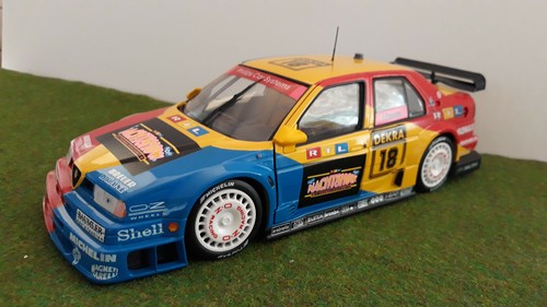 Alfa romeo 155 18 - v6,