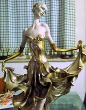 SCULTURA GIUSEPPE ARMANI (1935-2006) 49 cm. PER FLORENCE 1988 LAMINATA ARGENTO.