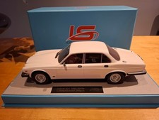 Jaguar XJ6 1982 bianca LS