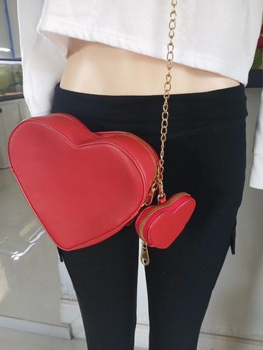 Borsa tracolla rossa - a, forma