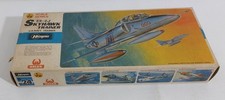 I133362 KIT HALES 1/72 - Aereo TA-4J Skyhawk Trainer