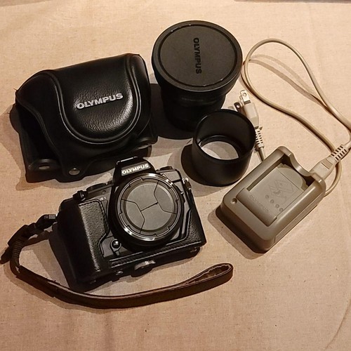 Fotocamera digitale compatta