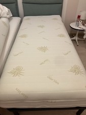 2 materassi singoli! Usati 2 Volte! Li Ho Pagati A Maggio 2025 250 L’uno!