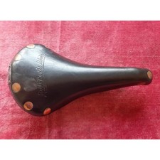Selle rodée main - , vintage