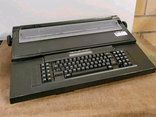 Macchina scrivere elettrica - scrivere,
