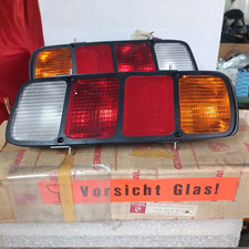 REAR LIGHT UNIT (Left + Right)