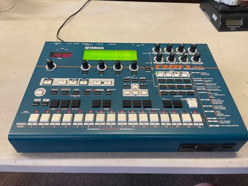 Yamaha rm1x sequence remixer - sequence, e
