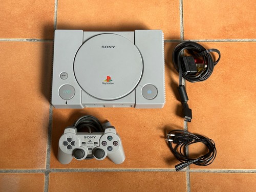 Sony playstation console - playstation, 1