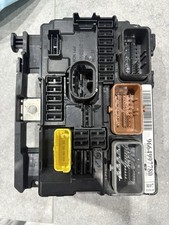 9664997780 Scatola dei fusibili per Citroen Peugeot (05-10)