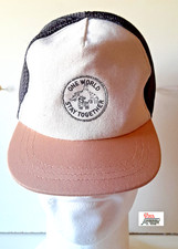 Cappellino  da bambino  "ONE WORLD STAY TOGHETHER -  H&M"    USATO