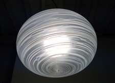 Lampadario sfera schiacciata