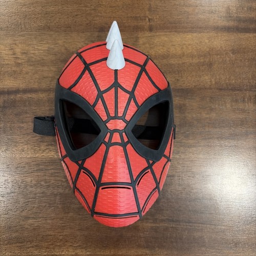Marvel spider man attraverso - marvel,