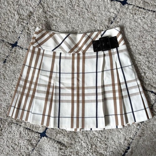 Burberry minigonna etichetta