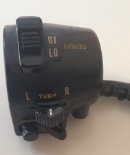 Devio luce Sinistro Horn luci e indicatore direzione KAWASAKI 46091 044 K  USATO