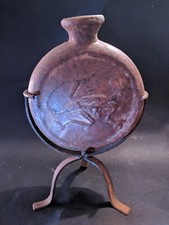 Rara! Antica vecchia insolita fiasca in terracotta Drago base in ferro cm.21x17