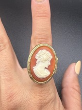 Anello medaglione vintage Avon