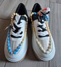 scarpe senza marca,particolari