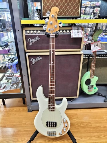Music man stingray special - music,
