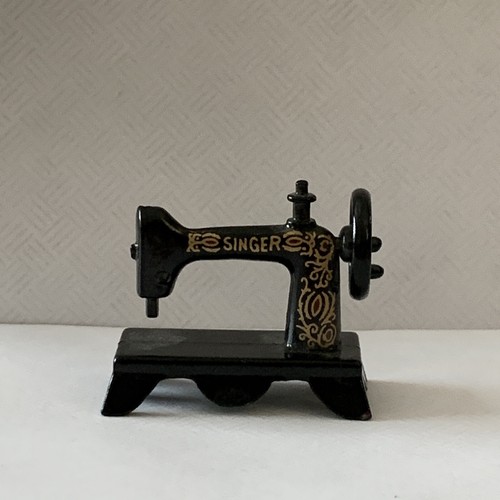 Macchina cucire vintage - da,