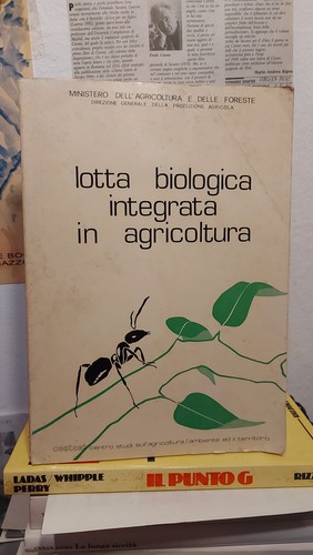 Lotta biologica - aa., vv.,