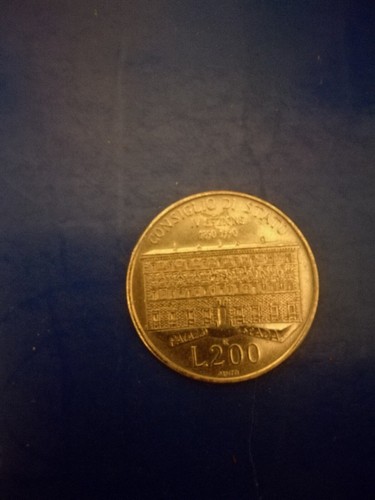 Moneta 200 lire - moneta,