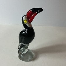 Statuina uccellino tucano