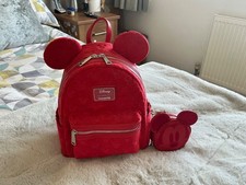 Mini zaino nuovo con etichette