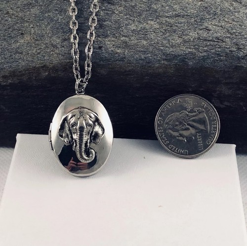 Collana medaglione testa - , di