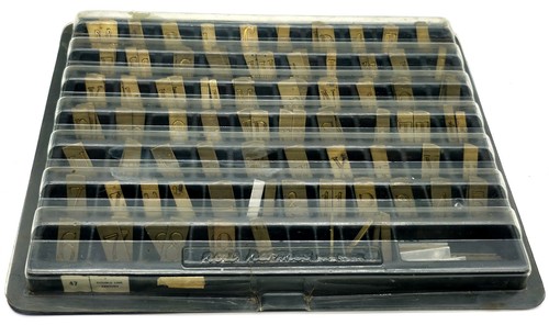 Grande set piastre font - piastre,