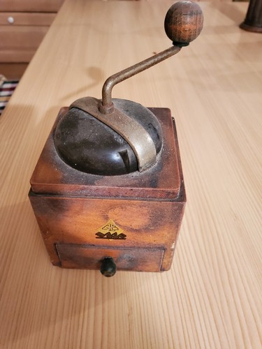 Antico macinino caffè - da,