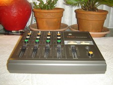 Teac M-09, Mixer Audio, Mixer