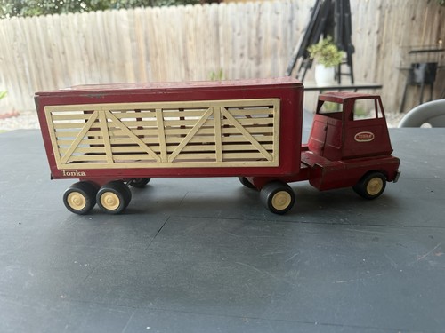 Camion rimorchio semirimorchio