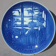 BING & GRONDAHL 1895 - 2010 Piatto Giubileo di Natale B&G "COUNTRY CHRISTMAS"