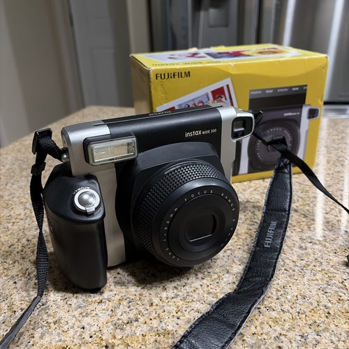 Fujifilm instax wide 300 - instax,