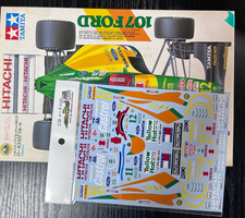 TAMIYA 1/20 LOTUS 107 F1