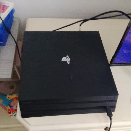 Sony playstation pro - 4,
