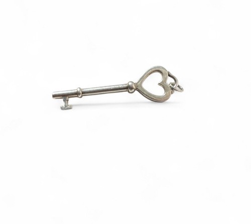 Collana con ciondolo chiave
