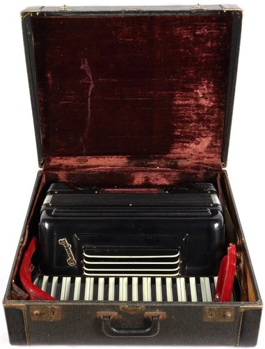 Fisarmonica pianoforte vintage