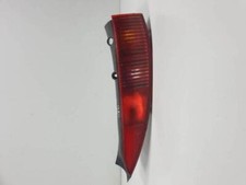 faro posteriore destro per