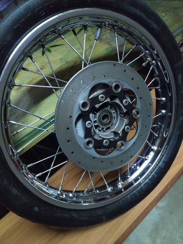 Ruota anteriore raggi 18 - anteriore, a