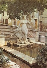 BT5804 Manosque statue place