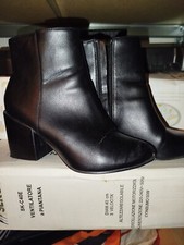 Scarpe donna usate fetish in pelle. Usate durante le ultime sessioni con slave