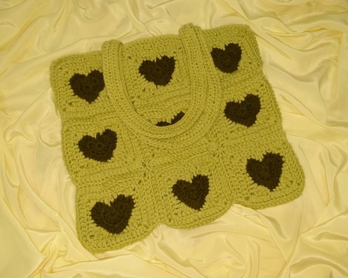 Uncinetto forma cuore a - a,