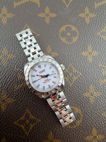Tudor classic automatic - tudor,