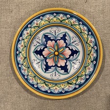 Piatto da parete dipinto a