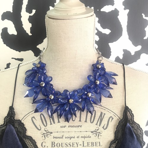 Collana blu con - collana,
