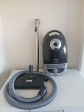 Aspirapolvere Miele S5211