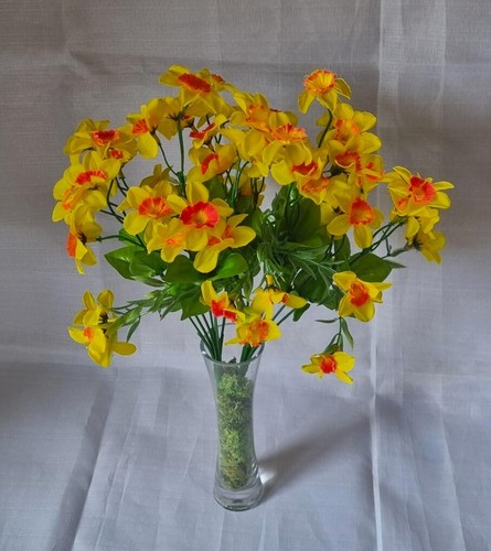Mazzo fiori narciso - di, di