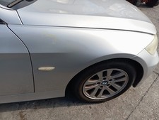 Parafango anteriore dx BMW 320D 2007 mod SW N47D20A colore Titansilber Metallic