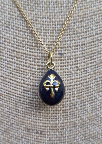 Collana con ciondolo uovo
